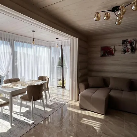 Apartamento кичера та кичера еко *